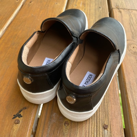Steve Madden Black Leather Fashion Sneakers Women’s Size 7.5 - Picture 2 of 5